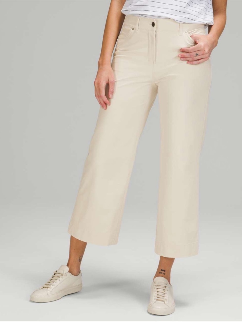 NWT Lululemon Wide-Leg Women’s Pants in Light Cream city sleek 30